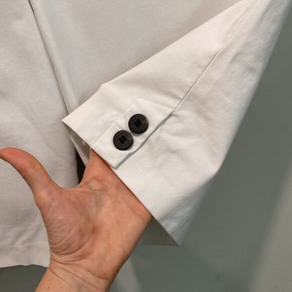 In Every Story White Stretch Bermuda Shorts Size 20 - Picture 8 of 11